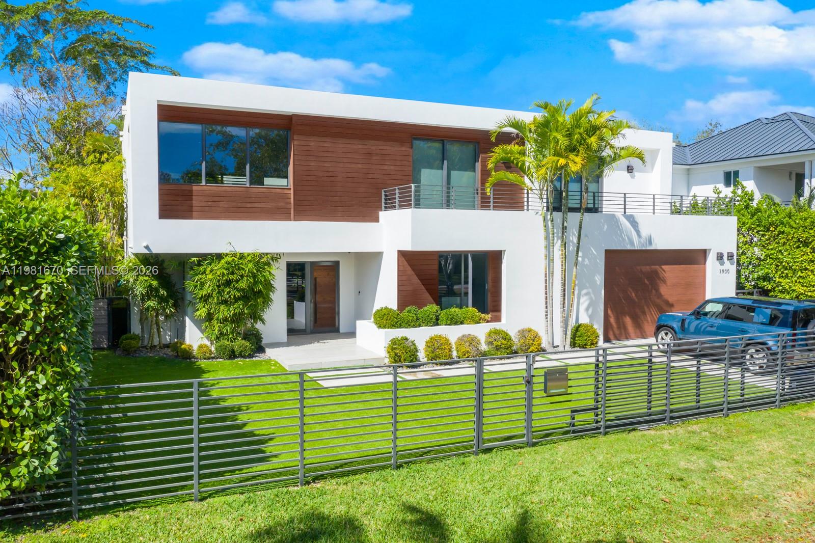 7900 SW 54th Ave