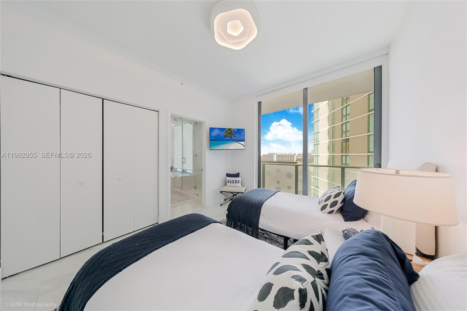 480 NE 31st St # 1007