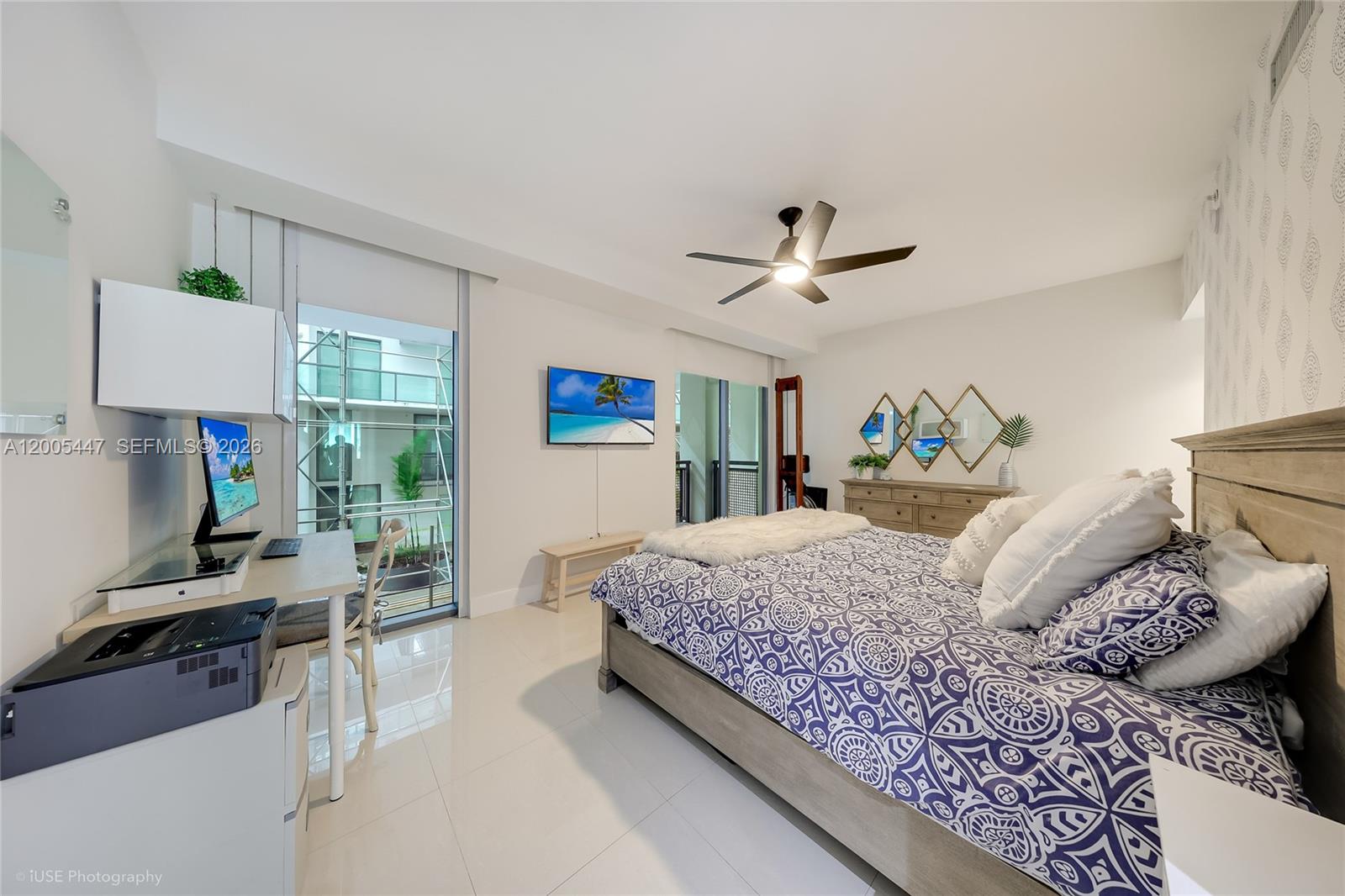 6000 Collins Ave # 118