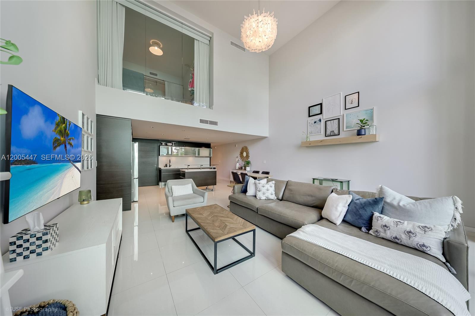 6000 Collins Ave # 118