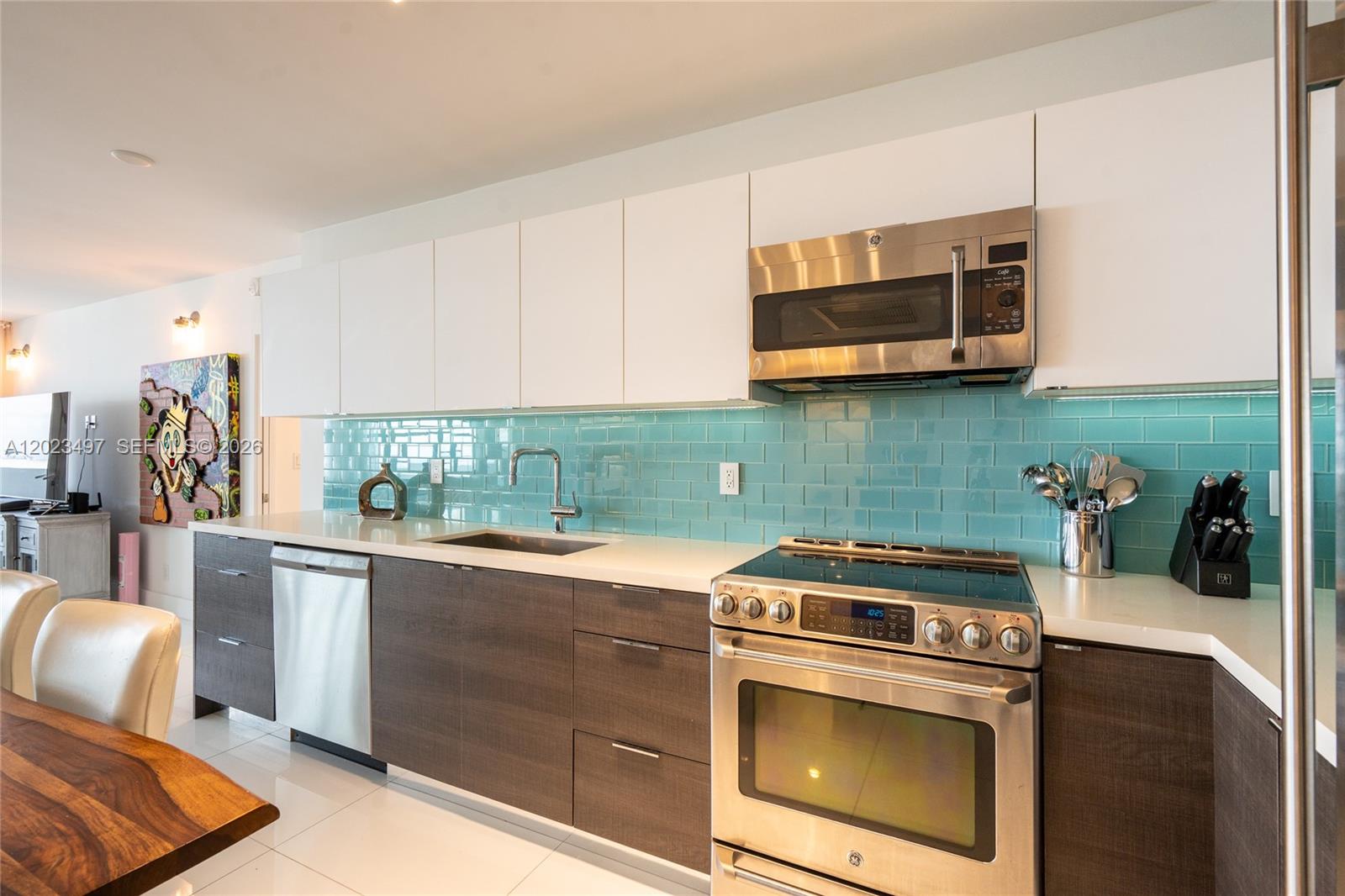 100 Lincoln Rd # 1523