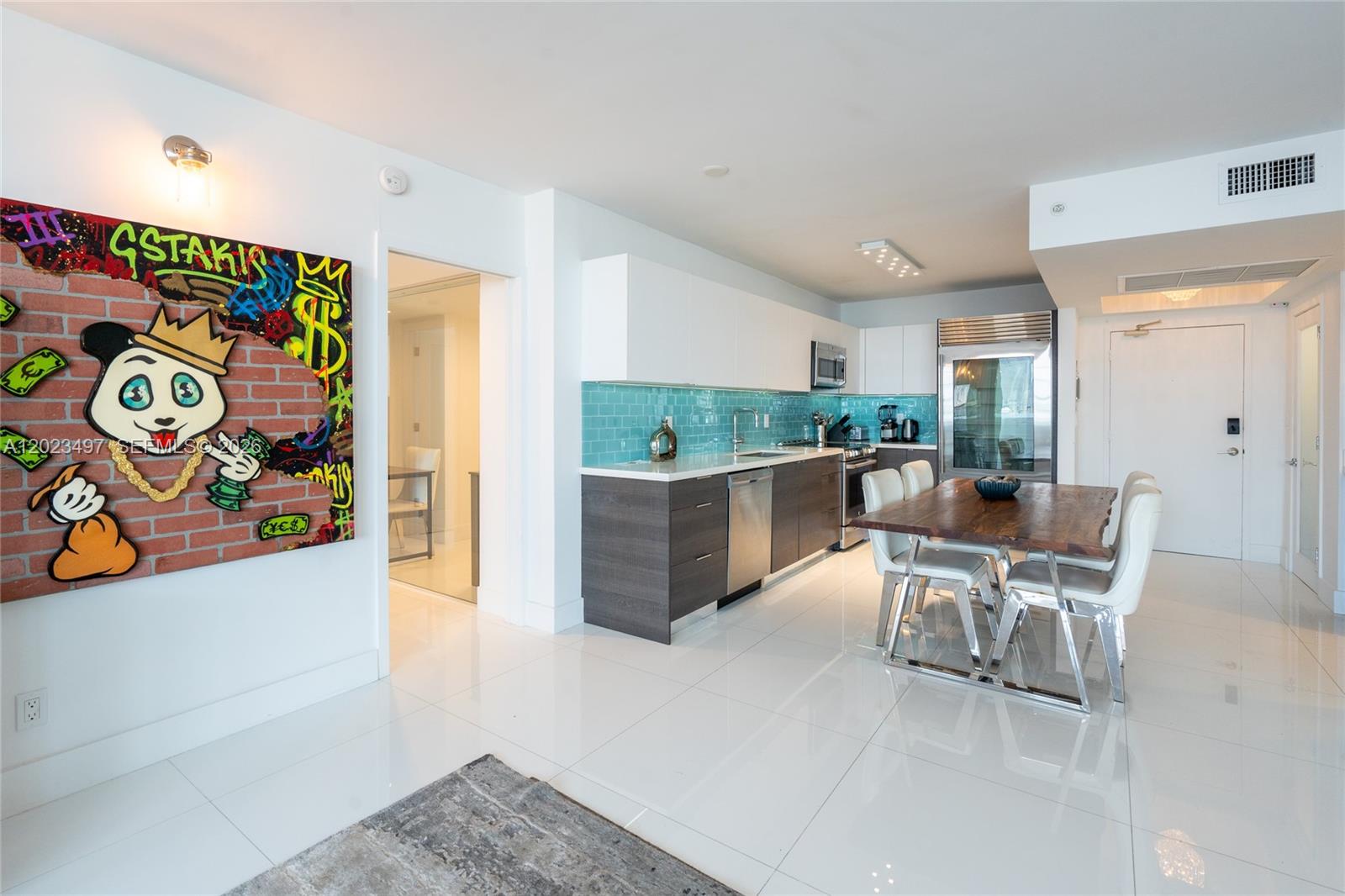100 Lincoln Rd # 1523