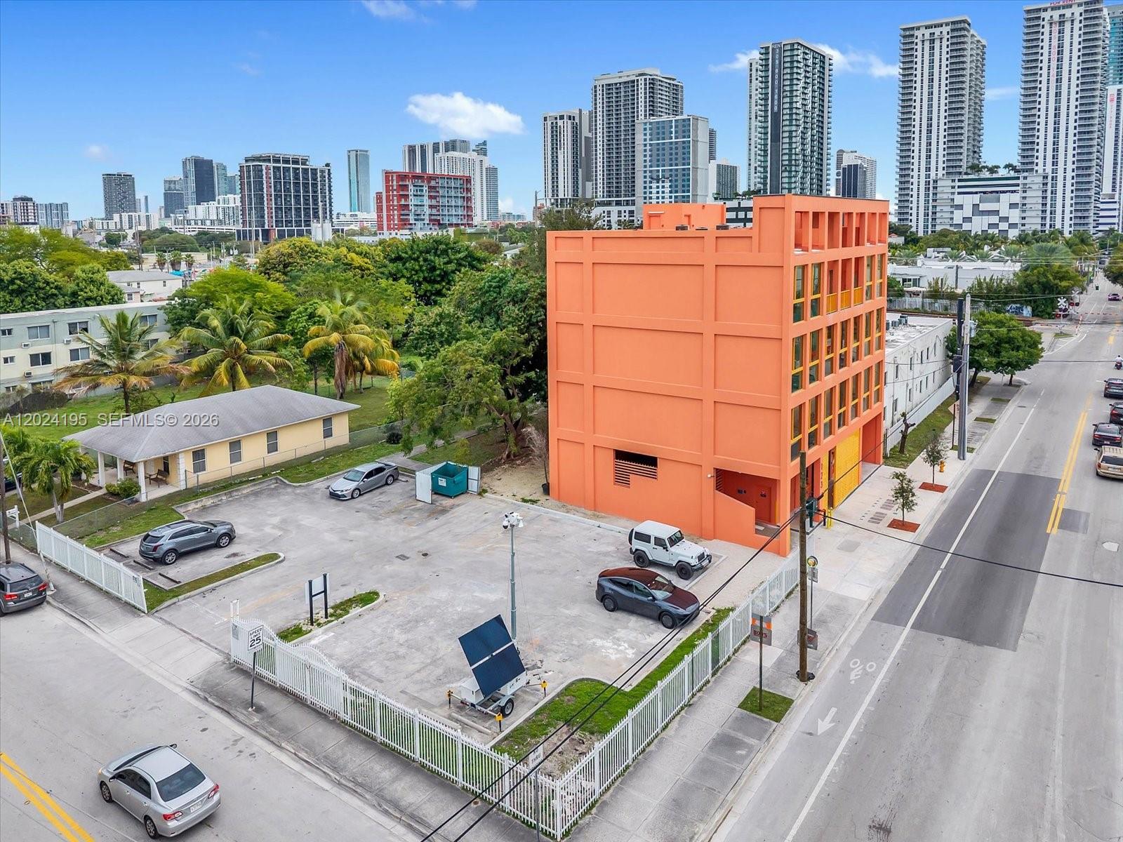123 NW 14th St # 201
