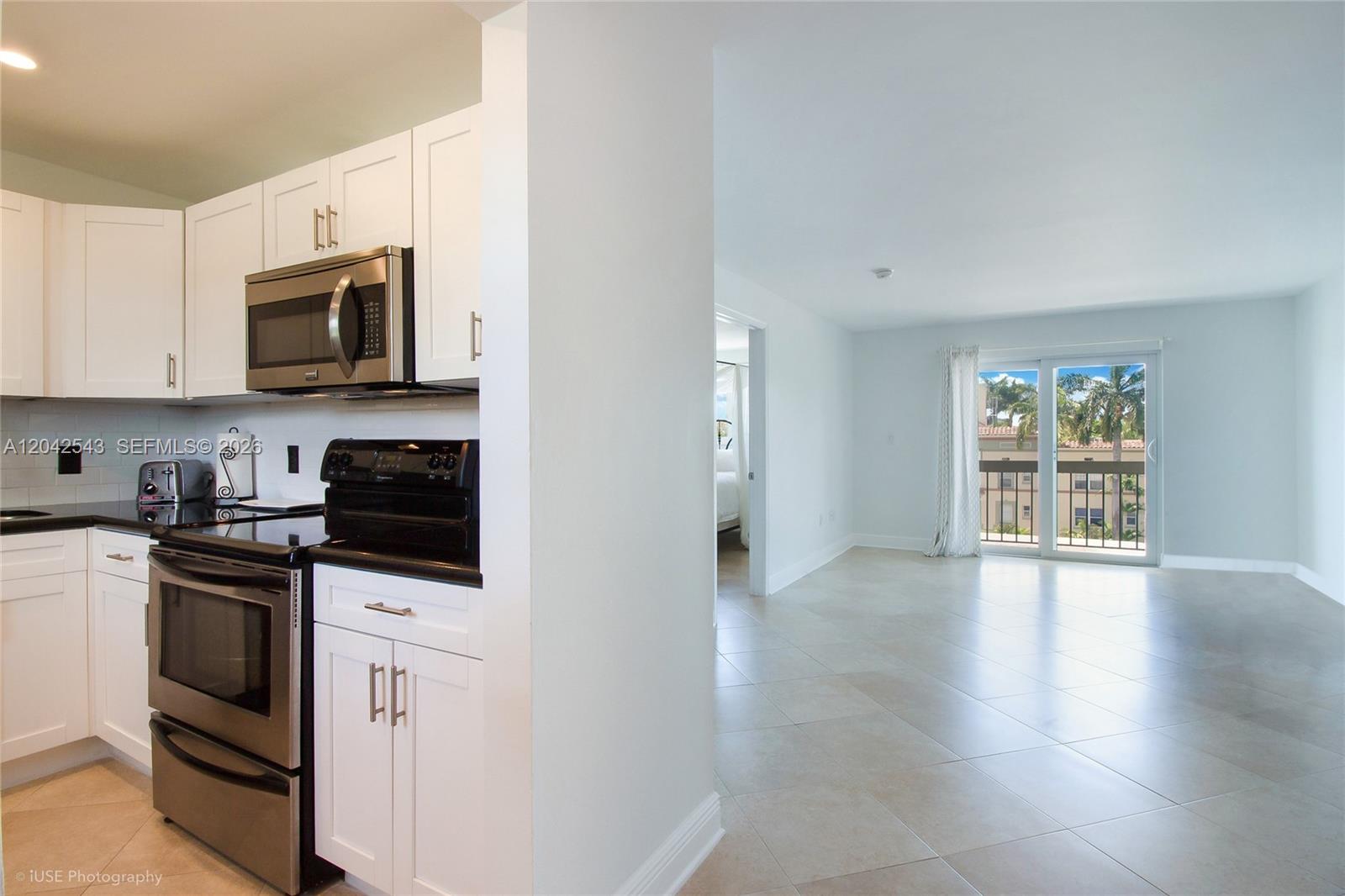 1612 Jefferson Ave Unit: PH03