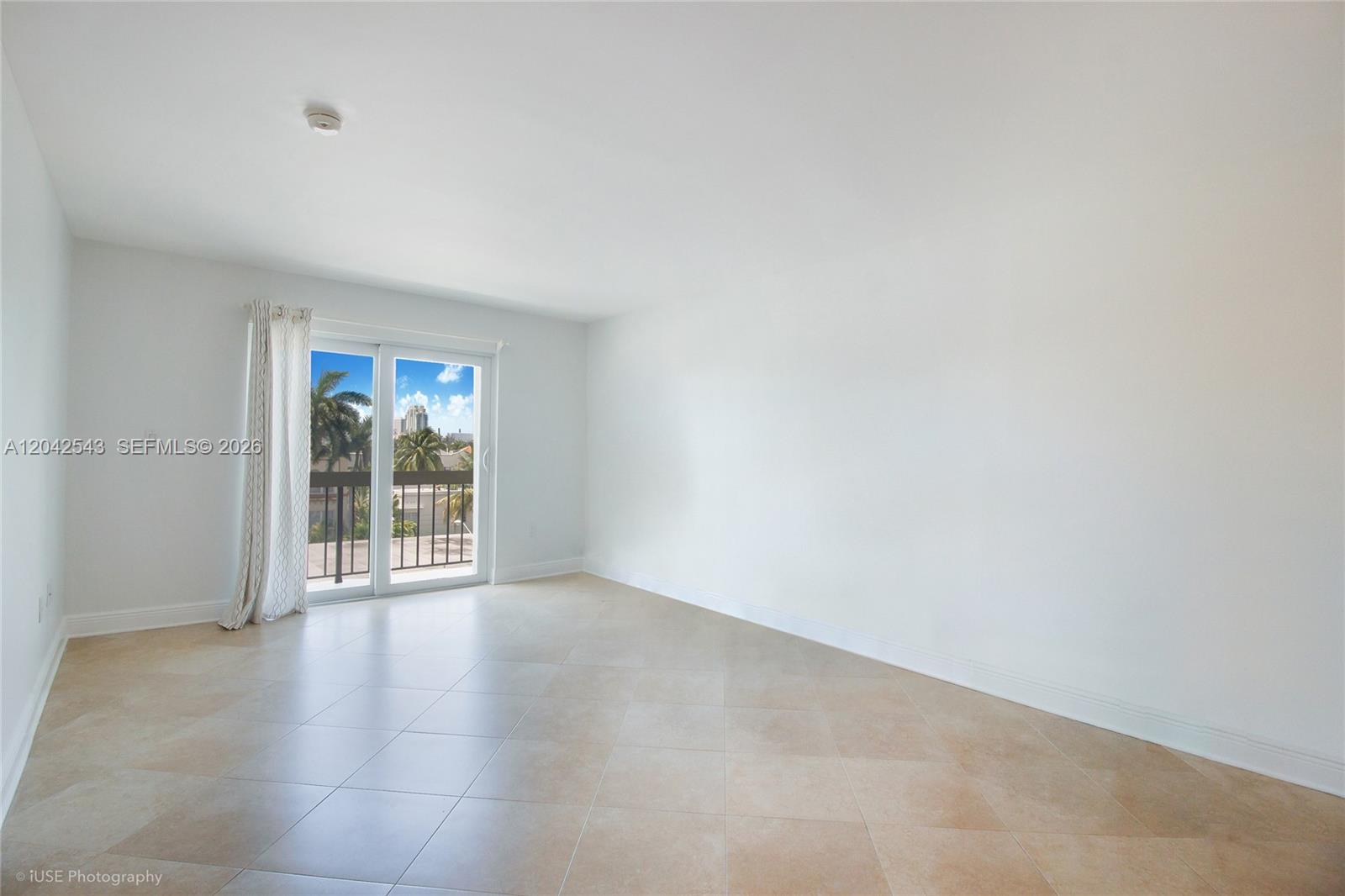 1612 Jefferson Ave Unit: PH03