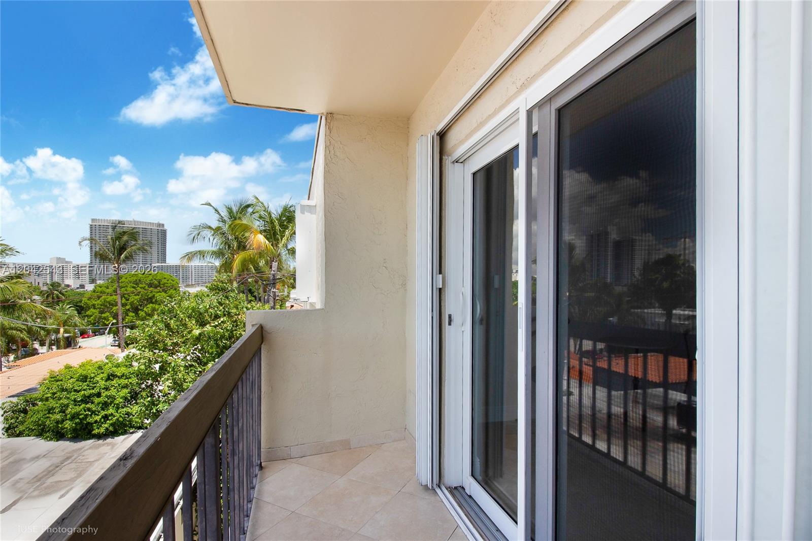 1612 Jefferson Ave Unit: PH03