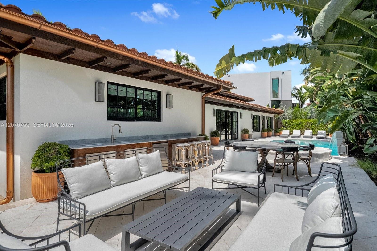 287 Palm Ave