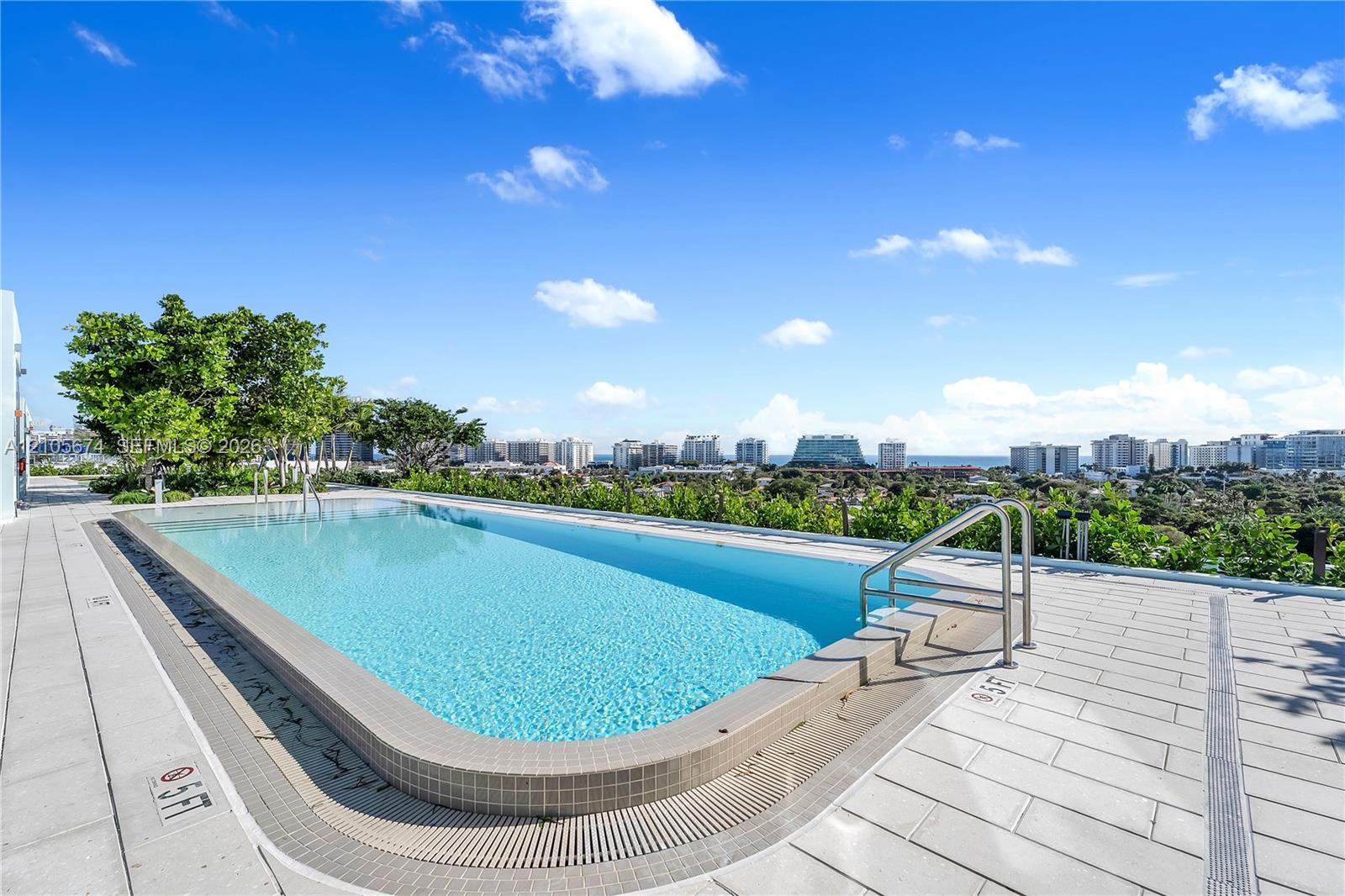9201 E Bay Harbor Dr # 710