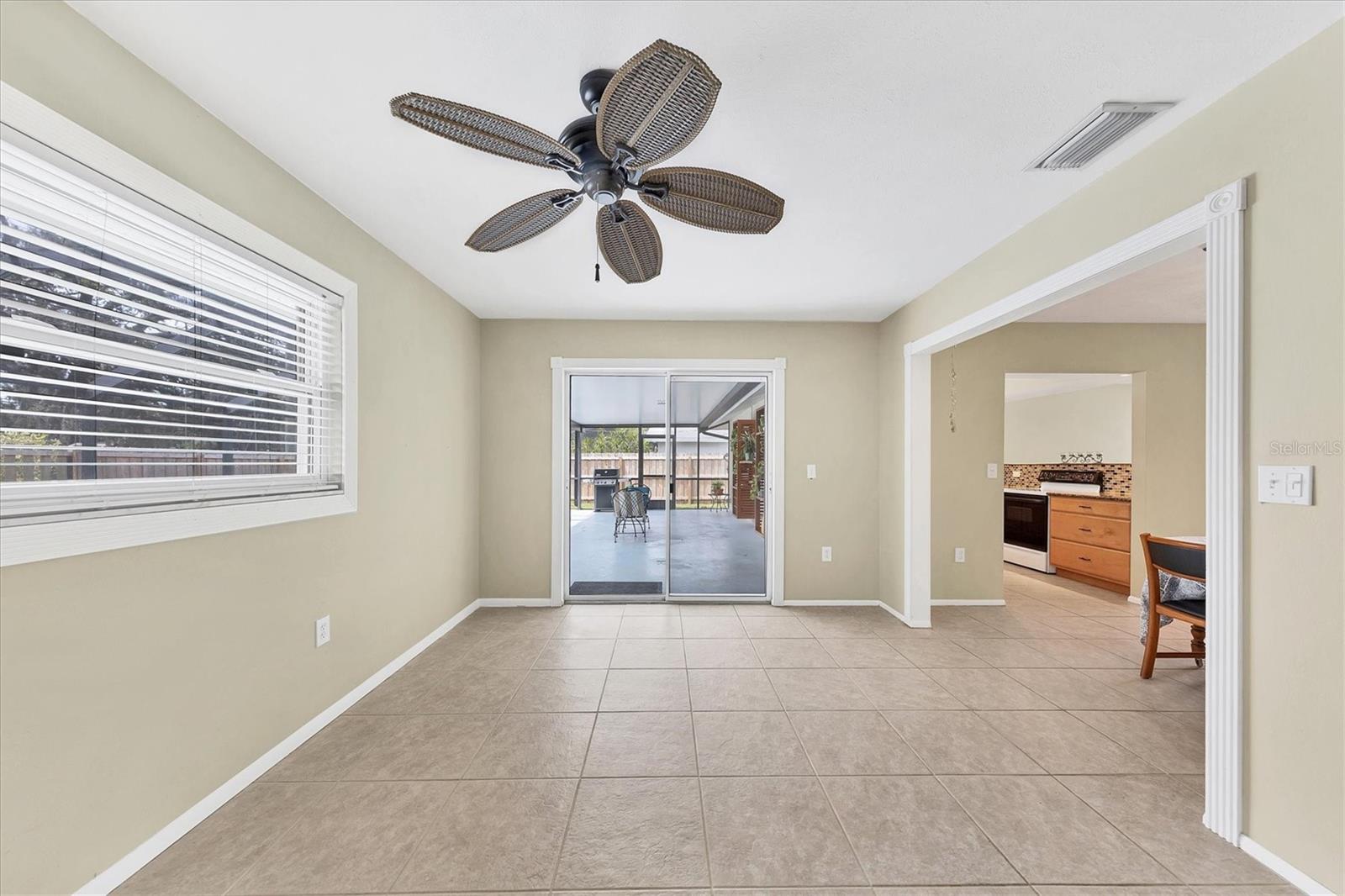 6737 ROXBURY DR
