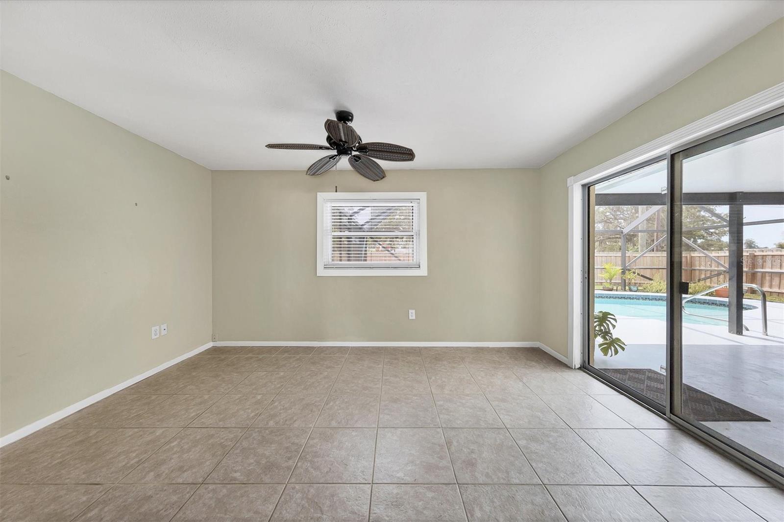 6737 ROXBURY DR