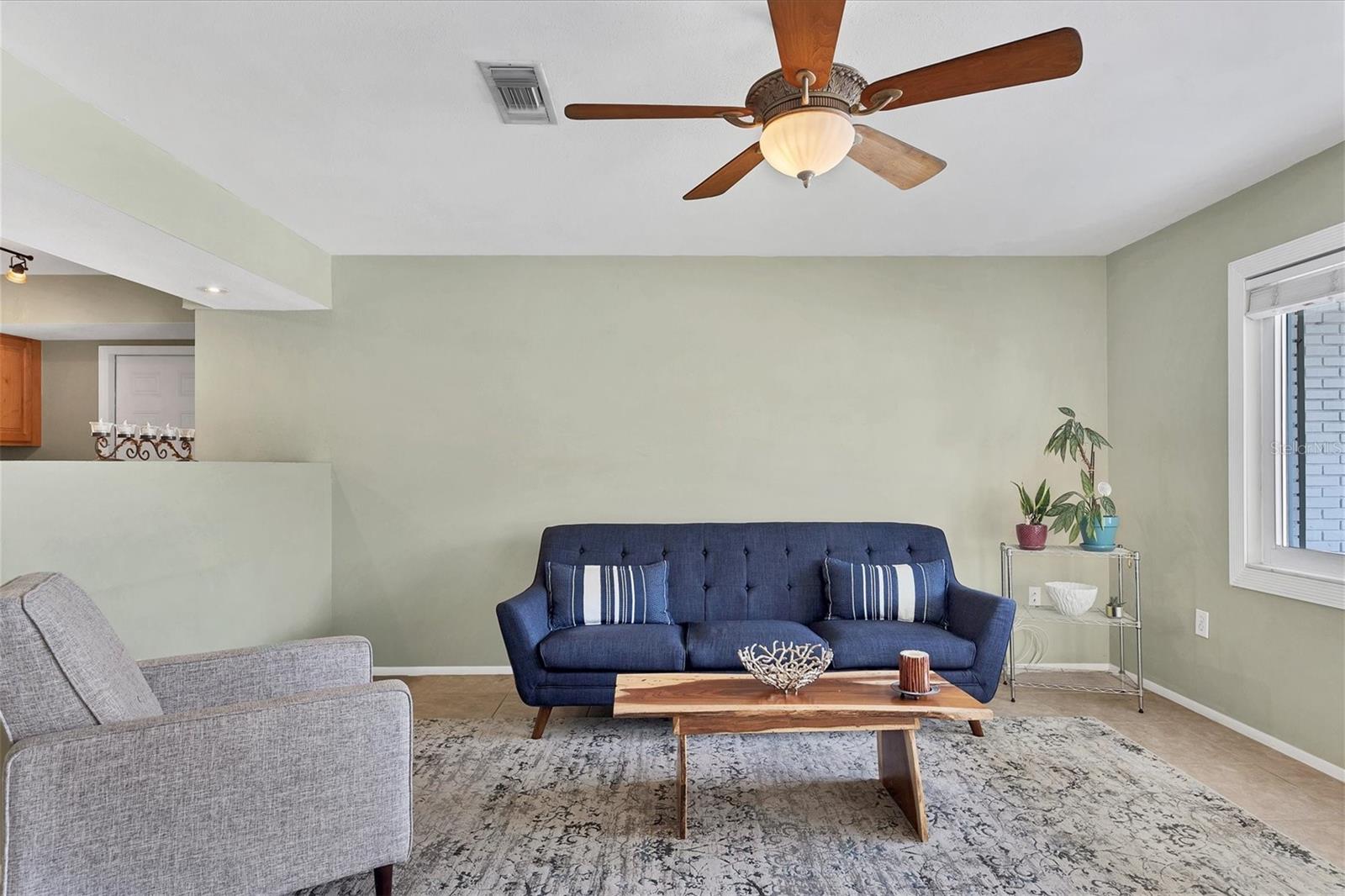 6737 ROXBURY DR
