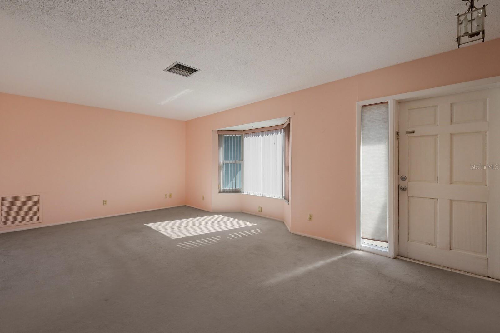 257 MOUNT VERNON DR