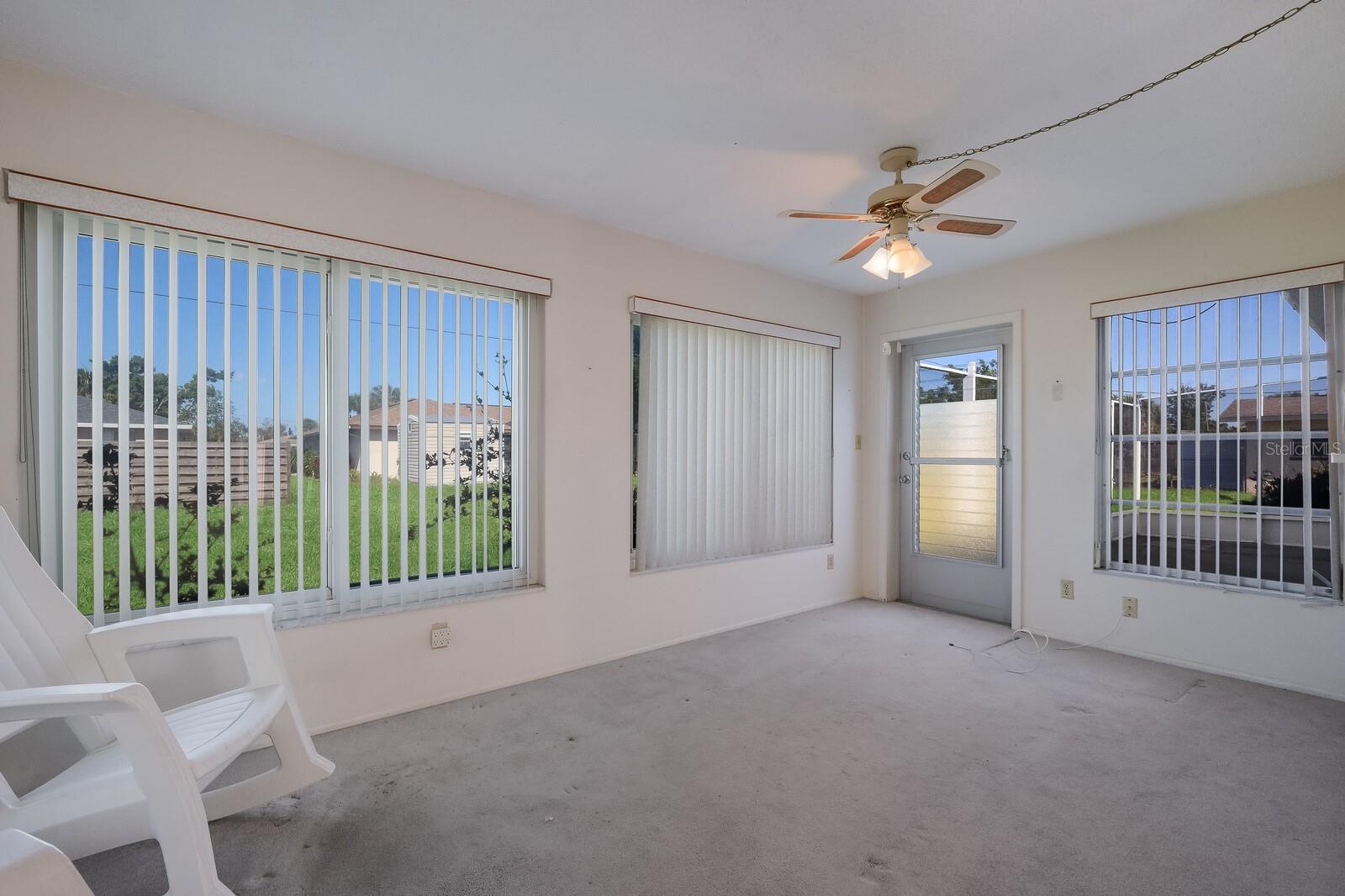 257 MOUNT VERNON DR