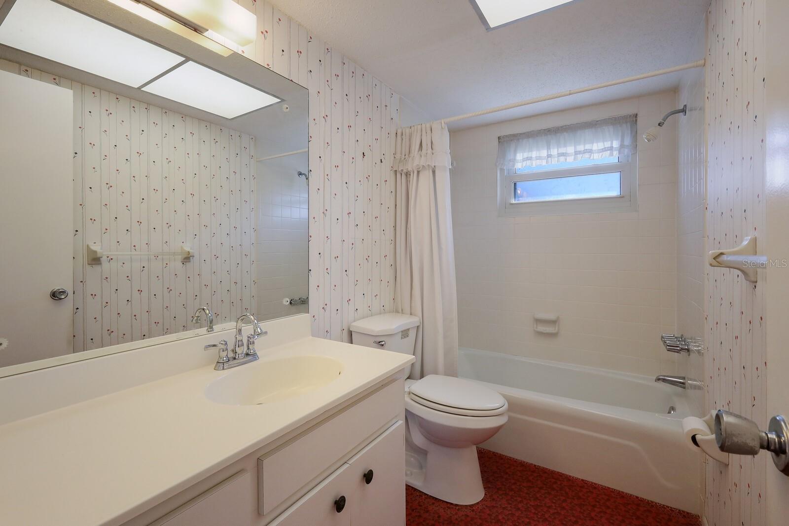 257 MOUNT VERNON DR
