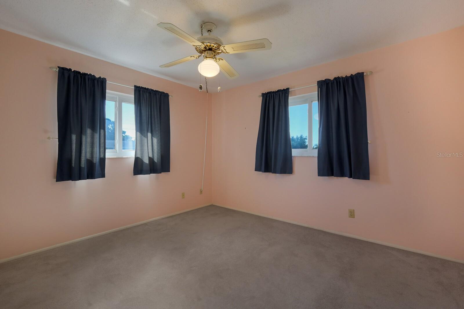 257 MOUNT VERNON DR