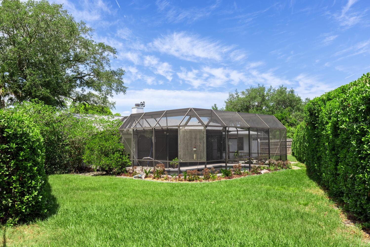 2471 E SCARLET OAK CT