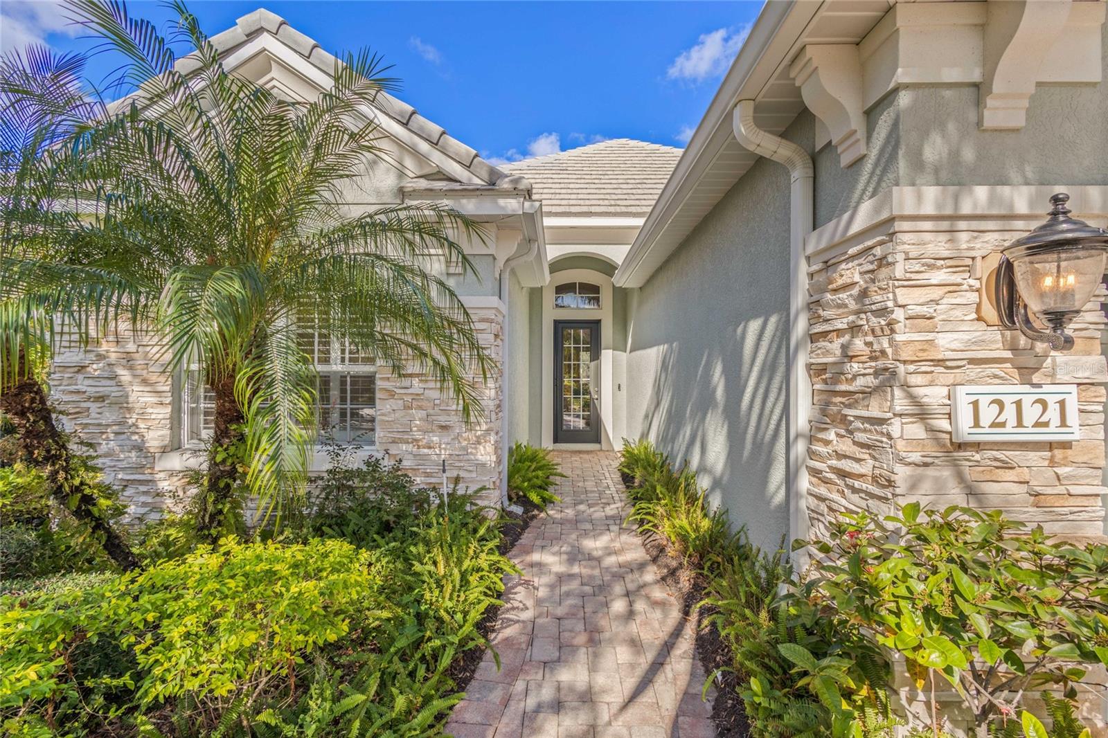 12121 THORNHILL CT