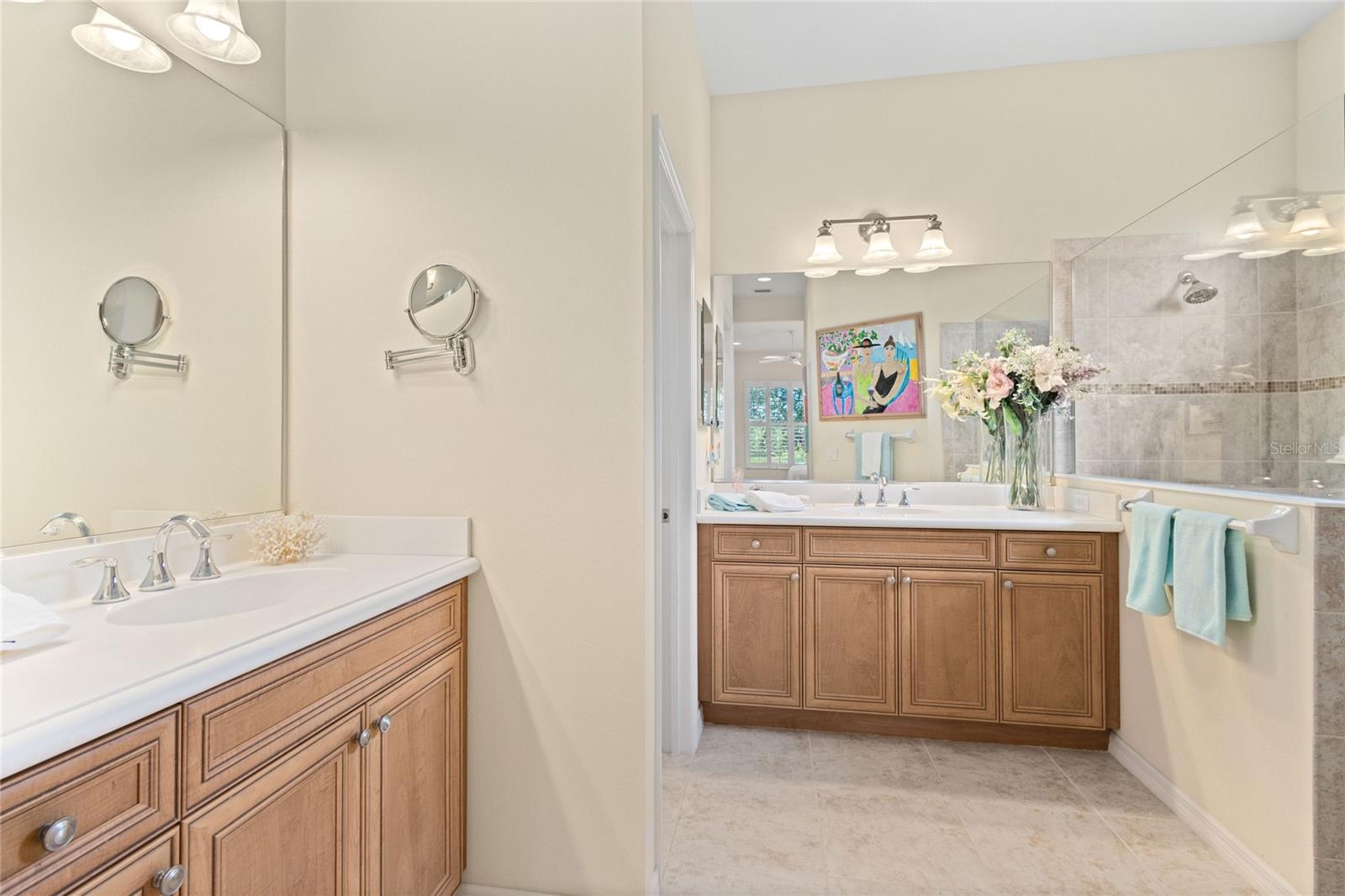 12121 THORNHILL CT
