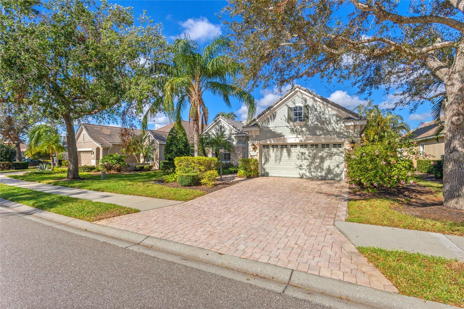 12121 THORNHILL CT