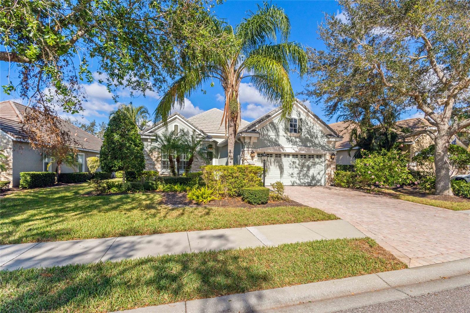12121 THORNHILL CT