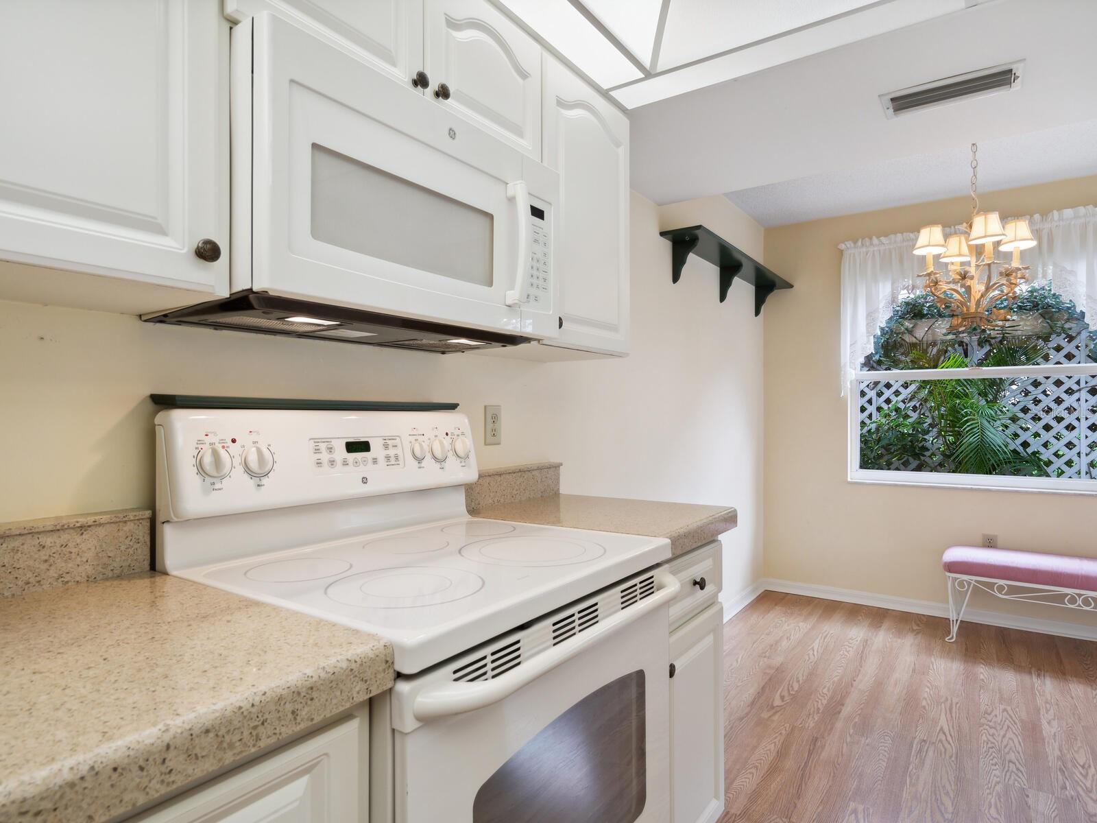5609 SHEFFIELD GREENE CIR #47