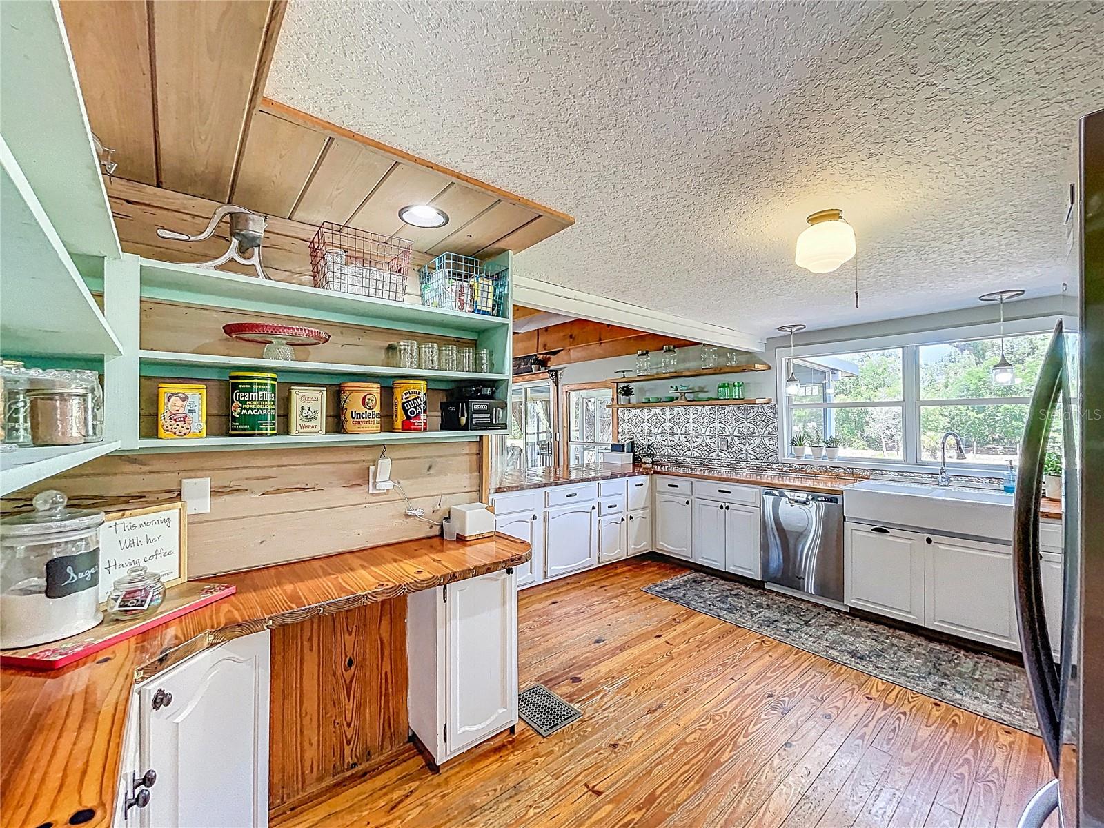 5870 JIM DAVIS RD