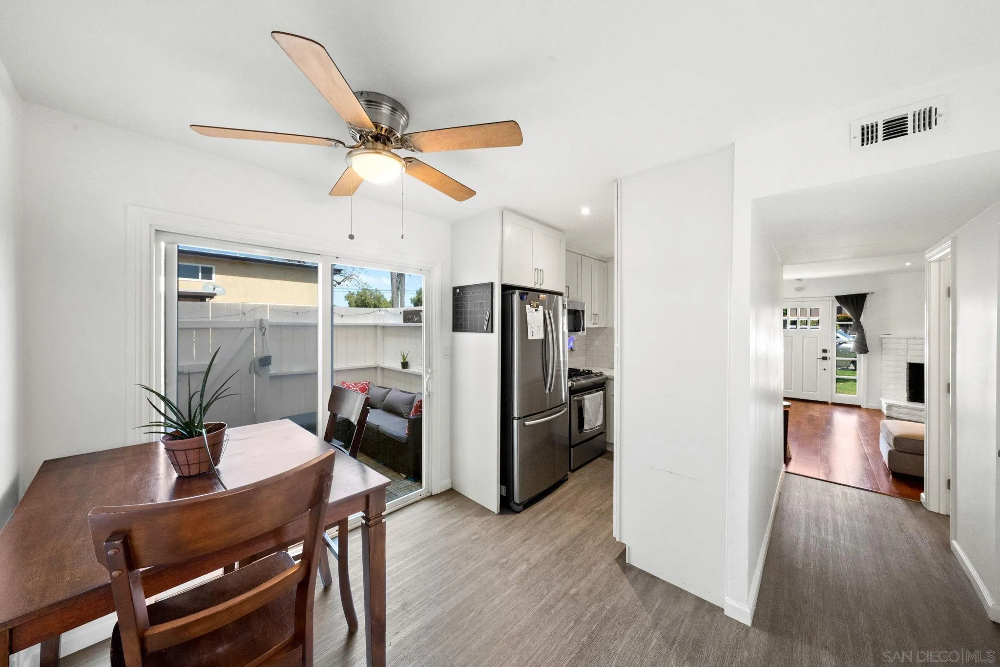 410 Woodlawn Ave Unit A