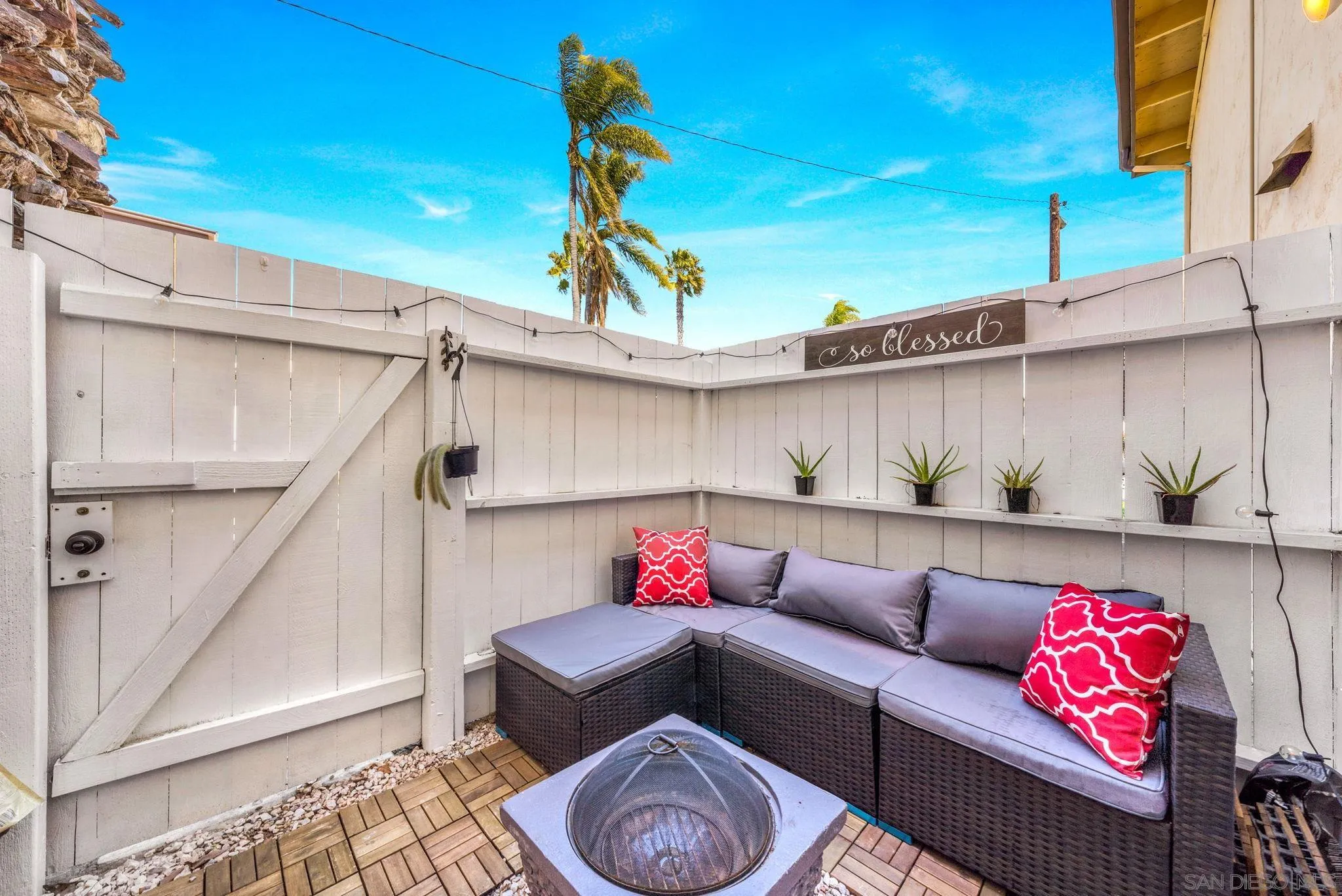 410 Woodlawn Ave Unit A