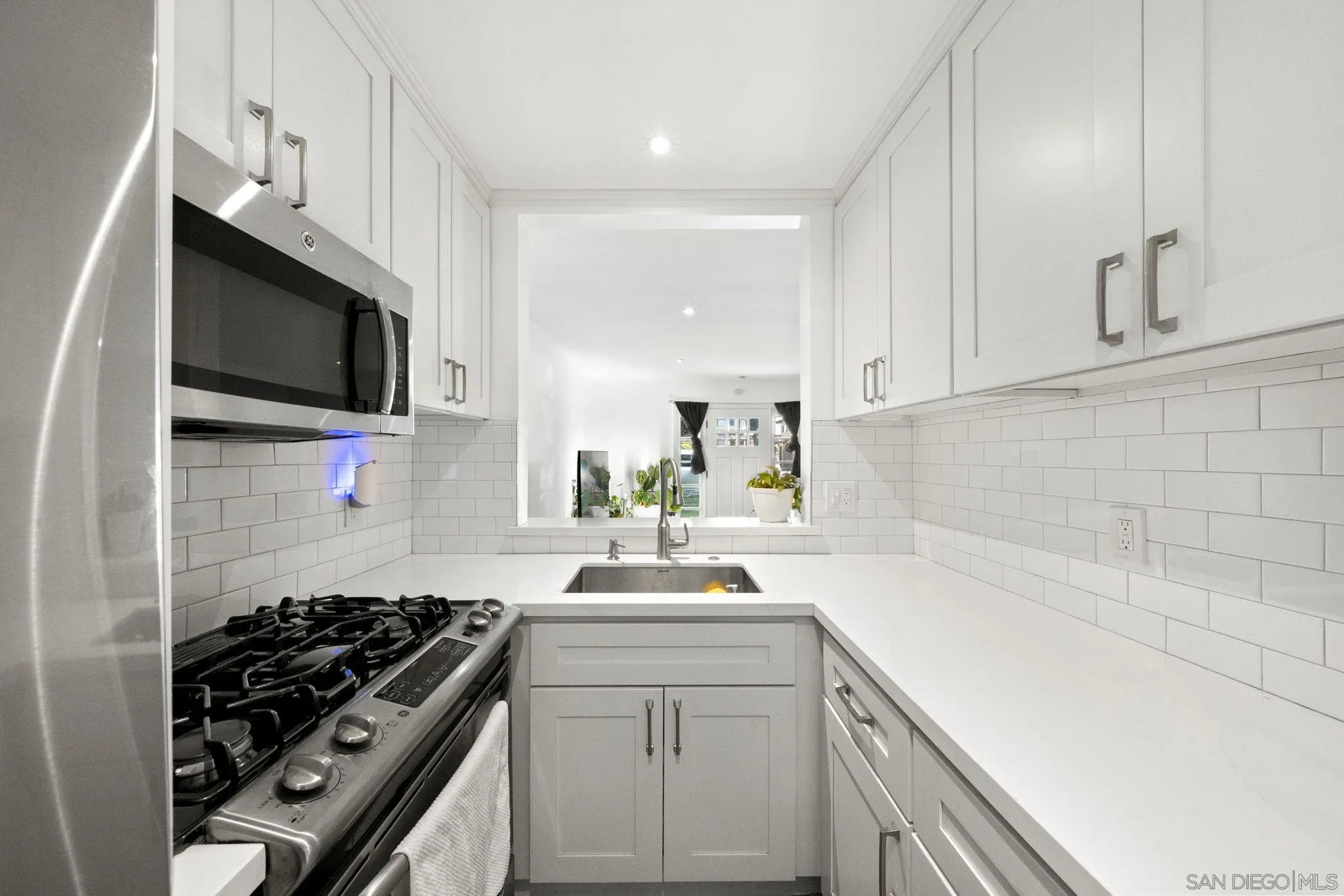410 Woodlawn Ave Unit A