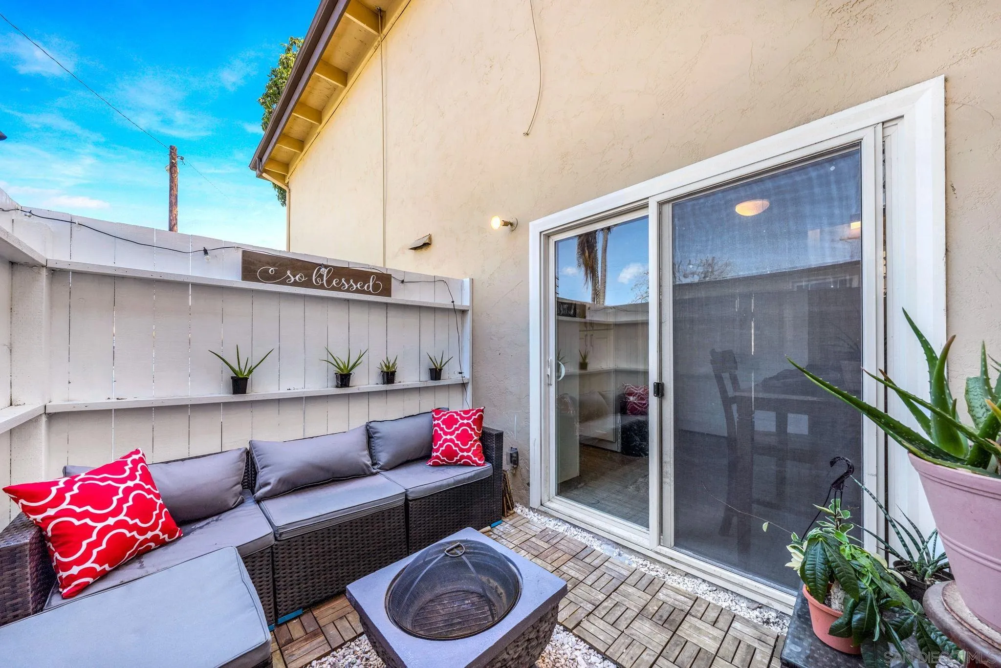 410 Woodlawn Ave Unit A