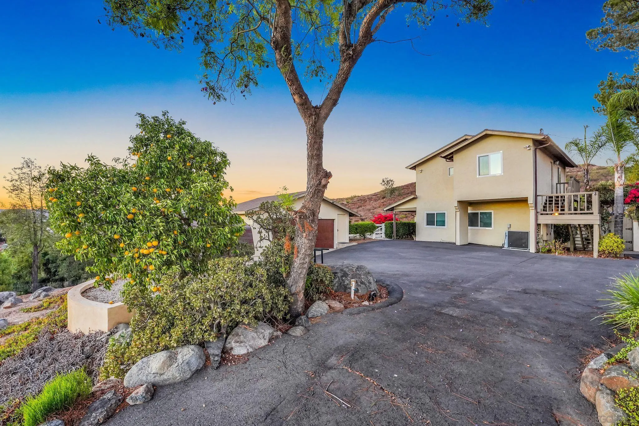 1206 Thistle Braes Ter