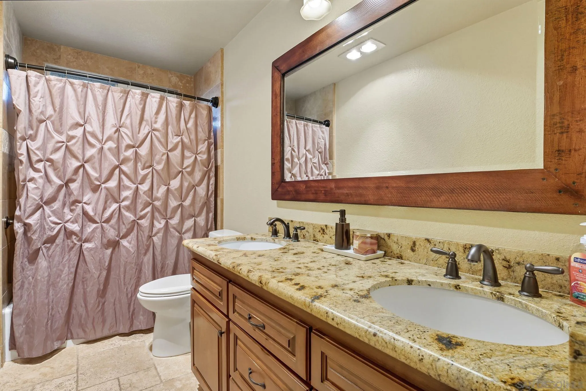1206 Thistle Braes Ter