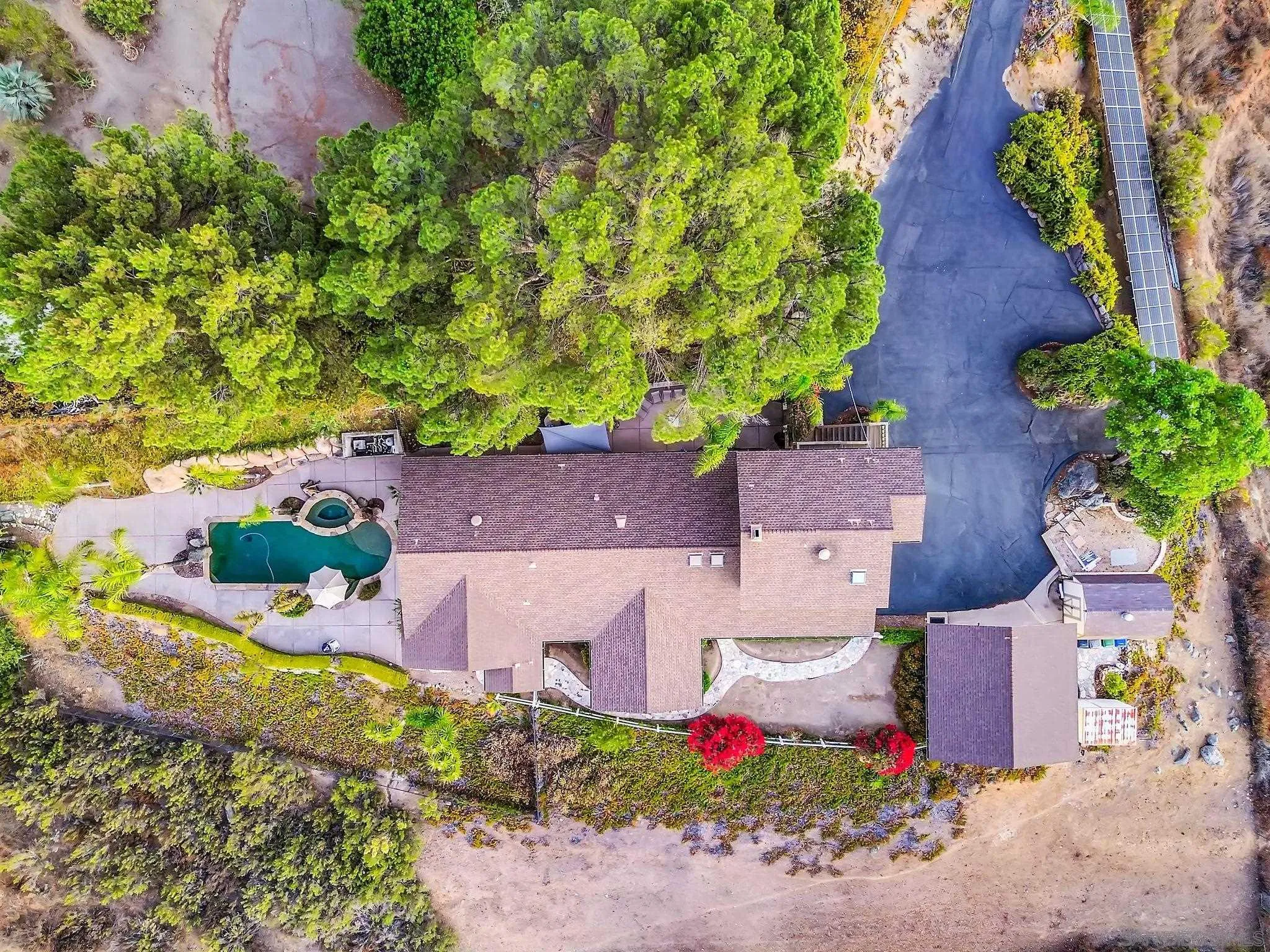 1206 Thistle Braes Ter