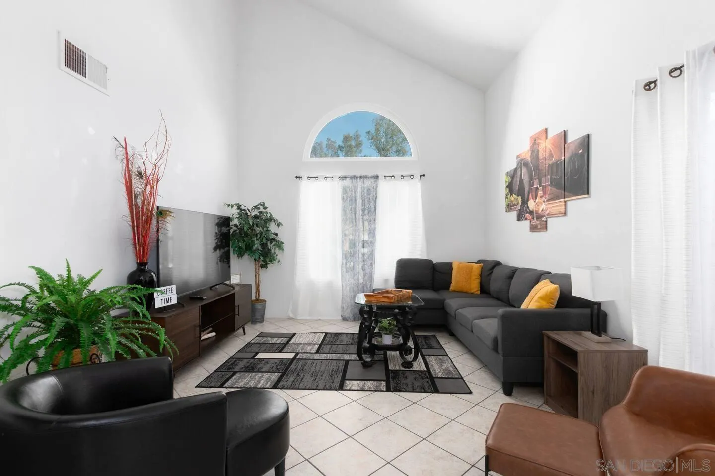 24643 Leafwood Dr, Murrieta