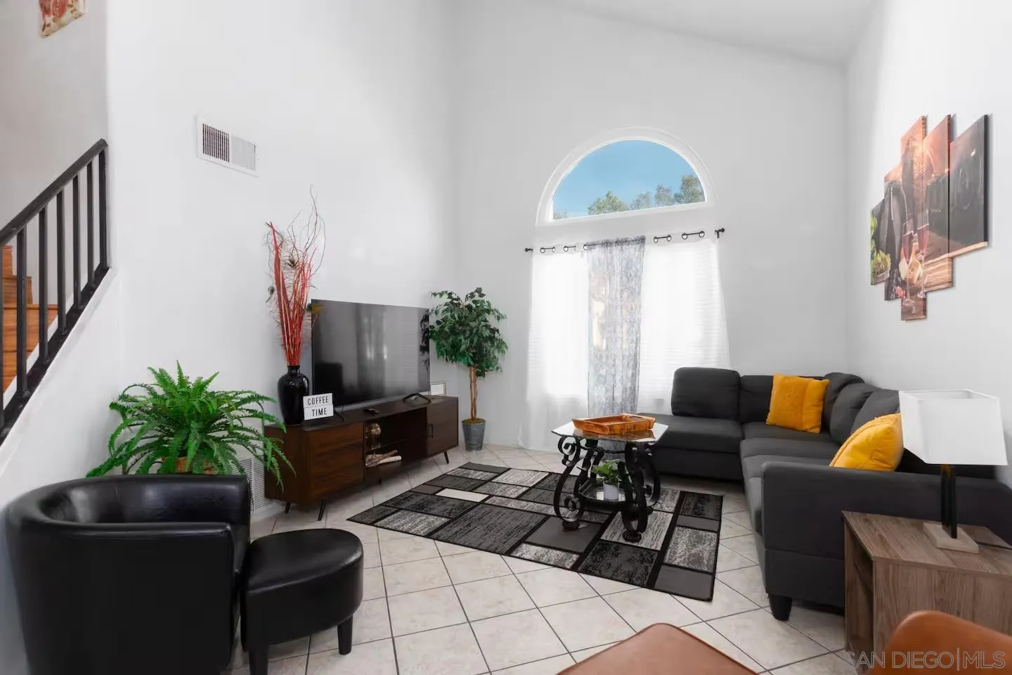 24643 Leafwood Dr, Murrieta