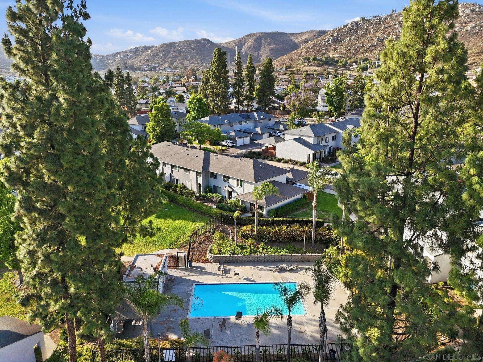 10320 Del Coronado Ln