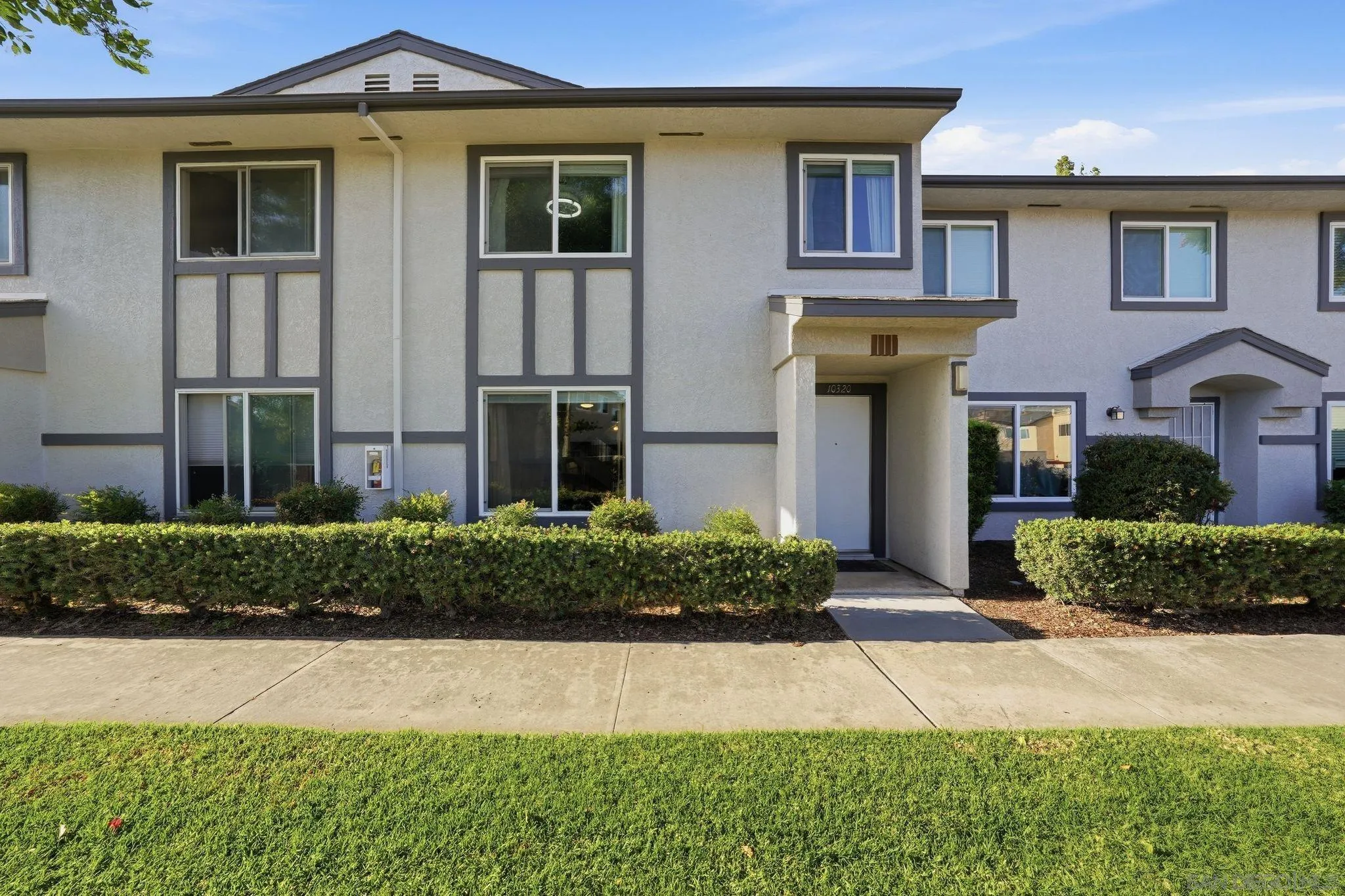 10320 Del Coronado Ln