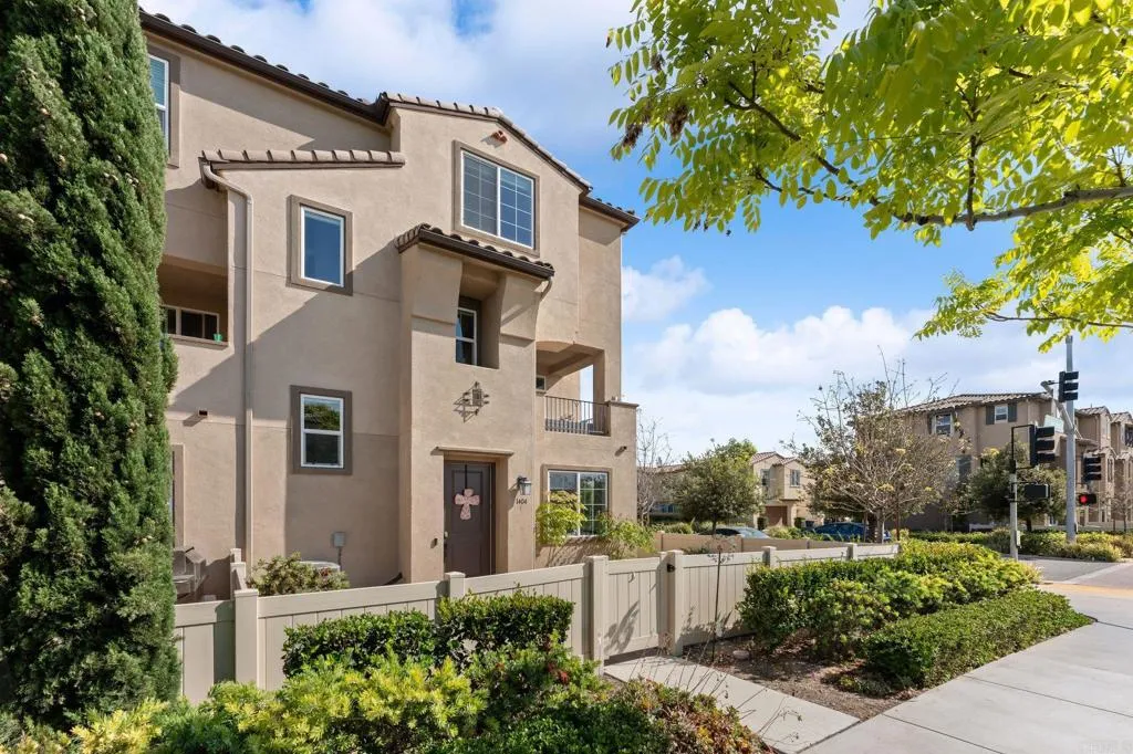 1404 Santa Victoria Road Unit 1