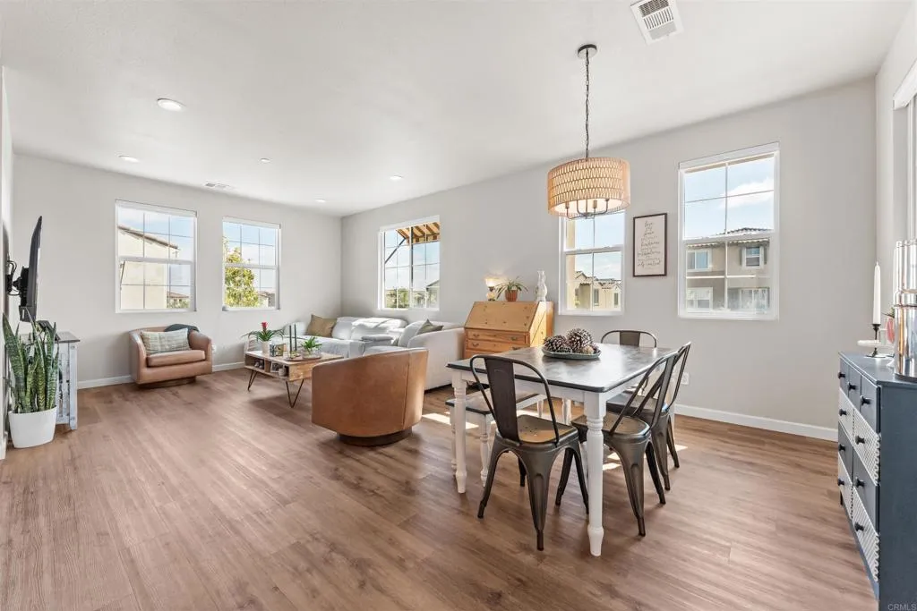 1404 Santa Victoria Road Unit 1
