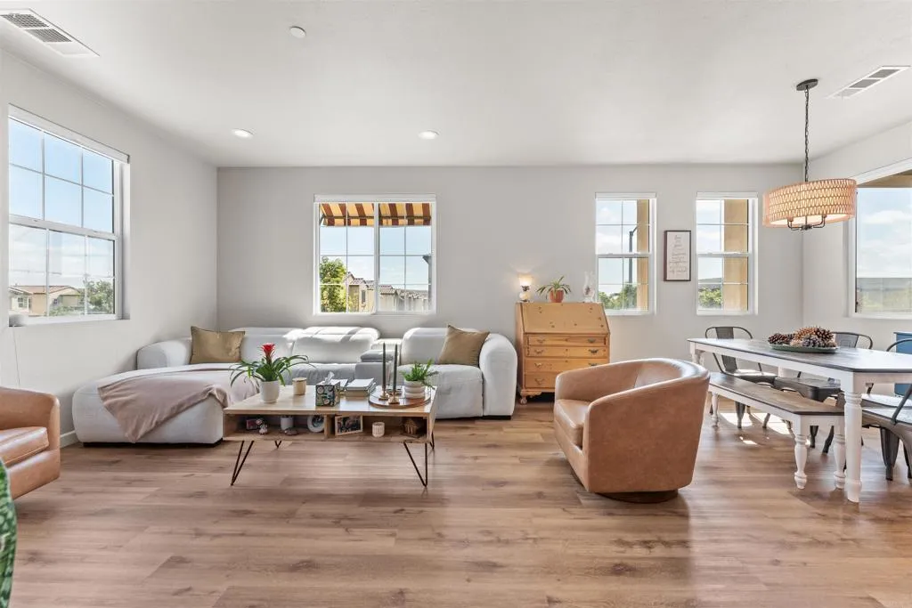 1404 Santa Victoria Road Unit 1