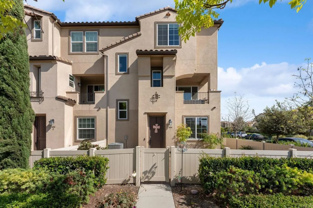 1404 Santa Victoria Road Unit 1