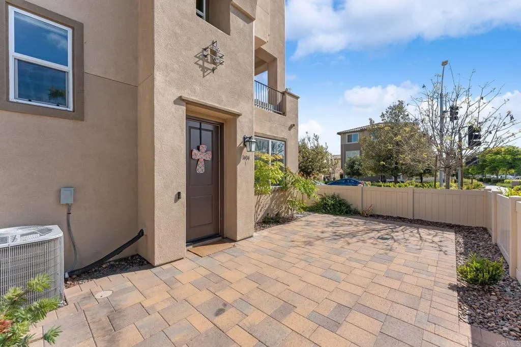 1404 Santa Victoria Road Unit 1