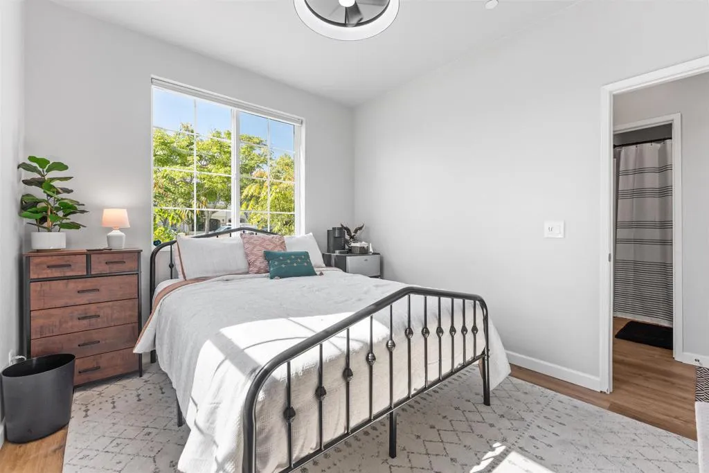 1404 Santa Victoria Road Unit 1