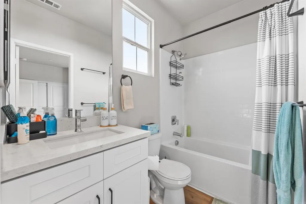 1404 Santa Victoria Road Unit 1