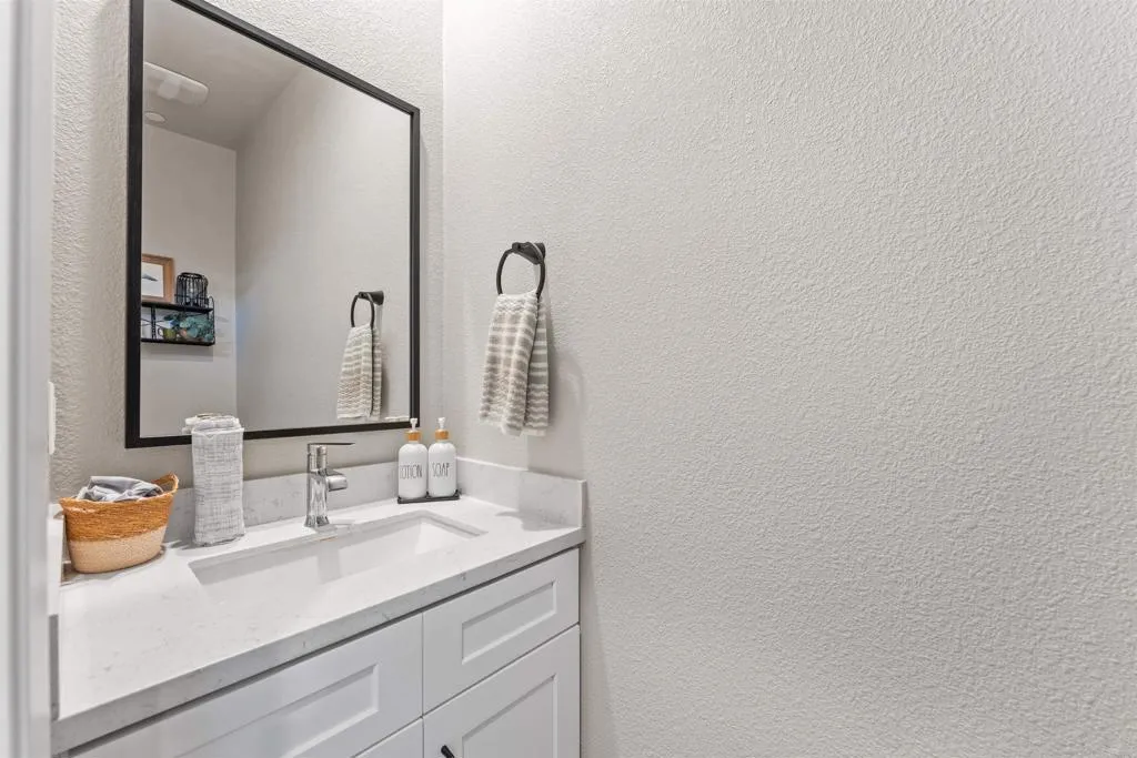 1404 Santa Victoria Road Unit 1