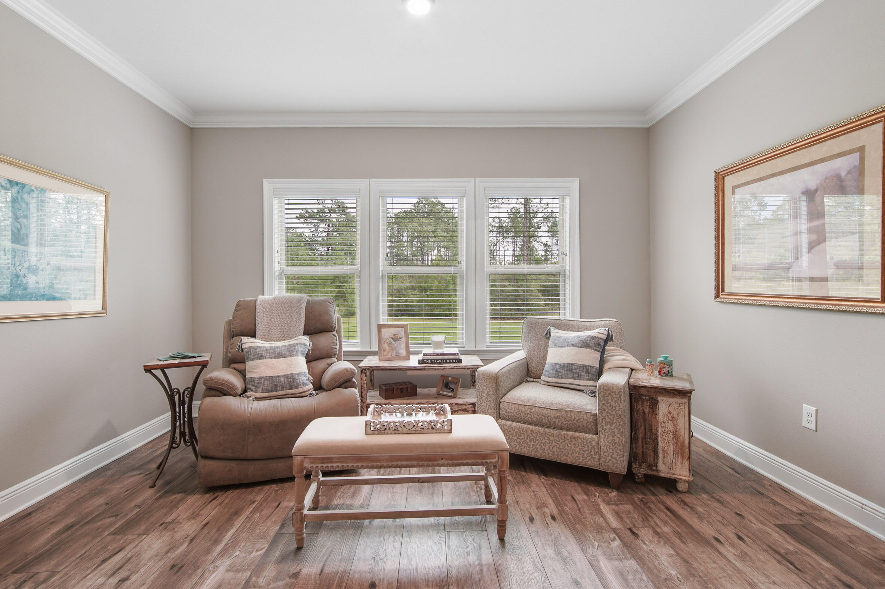 810 Brushed Dune Circle