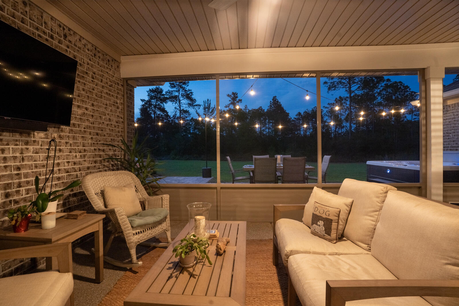 810 Brushed Dune Circle