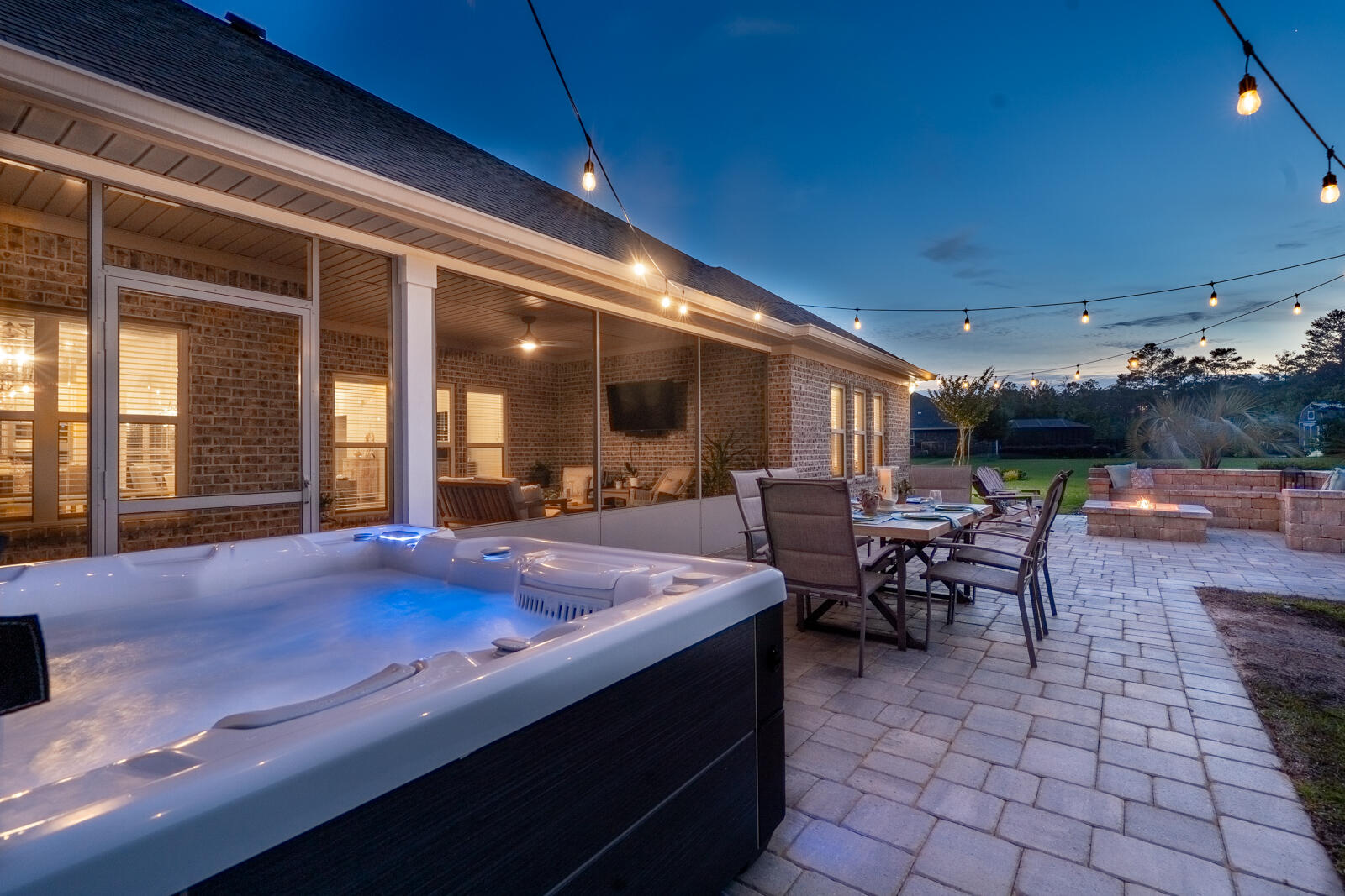 810 Brushed Dune Circle