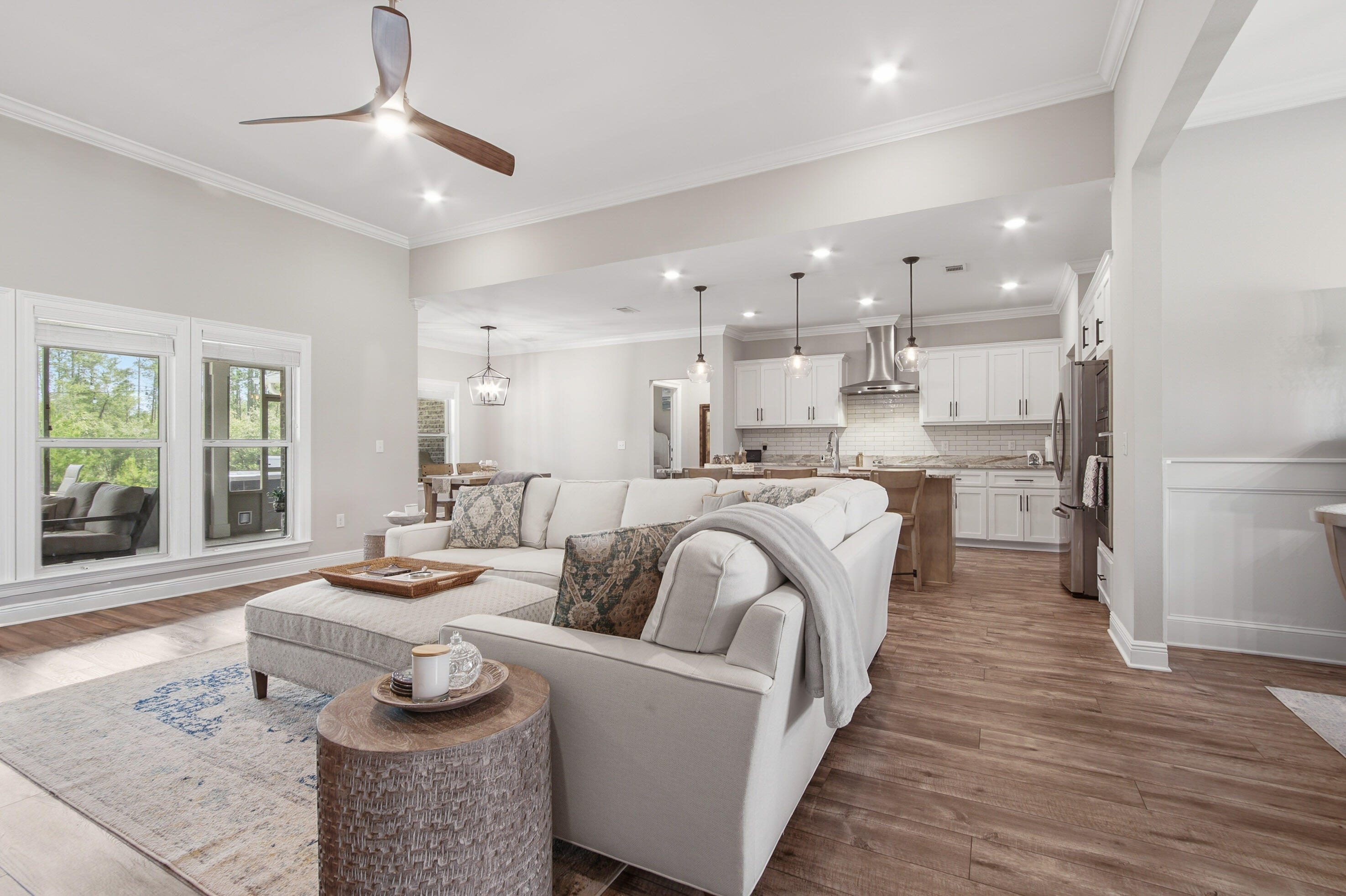 810 Brushed Dune Circle