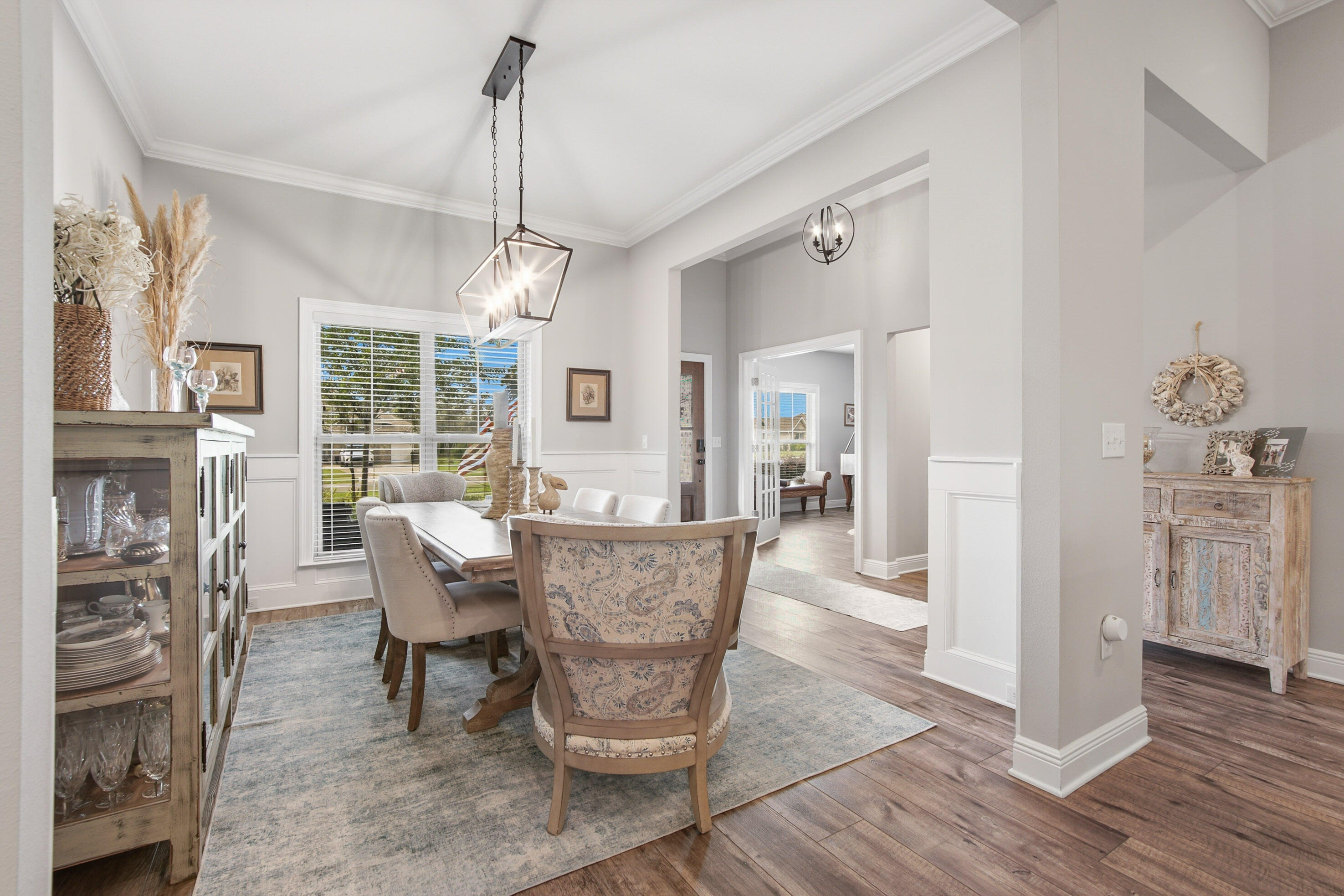 810 Brushed Dune Circle